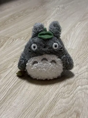토토로 봉제 인형 잎사귀 포함