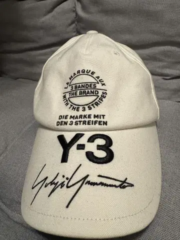 Y-3 화이트 캡 OSFA