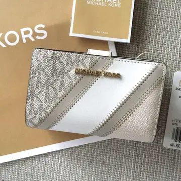 새상품 MICHEAL KORS 마이클코어스 정가 41,800엔 지갑