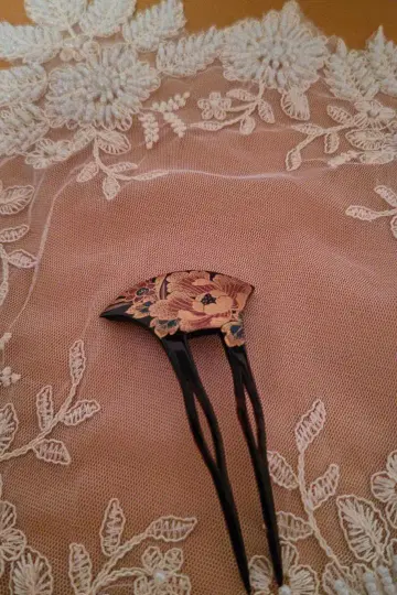 꽃무늬 부채꼴 헤어콤 블랙과 다색