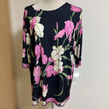 꽃무늬 네이비 5부 소매 튜닉 XL