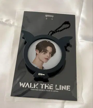 ENHYPEN 니키 WALK THE LINE 캔뱃지 키링