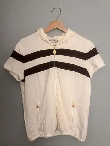 [ 새상품급 ] Moncler 로고 후드티