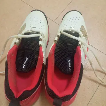 YONEX SHB-03Z 테니스화 화이트/레드