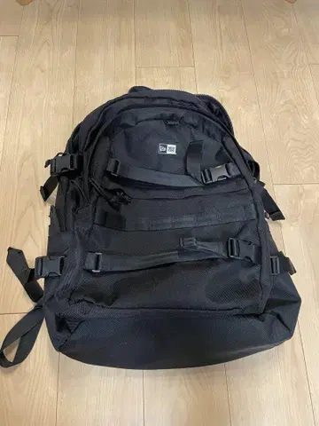 뉴에라 NEW ERA 백팩 35L
