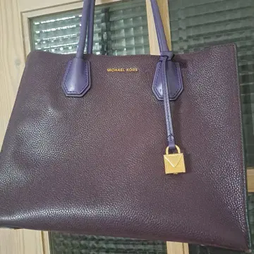 MICHAEL KORS 퍼플 토트백