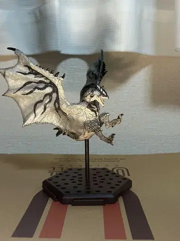 Monster Hunter 피규어 리오레우스 레어종 은화룡