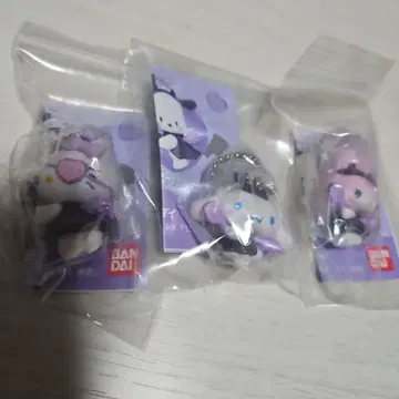 산리오 장난꾸러기 아기 악마 스윙 가챠 키티 시나모롤 마이멜로디