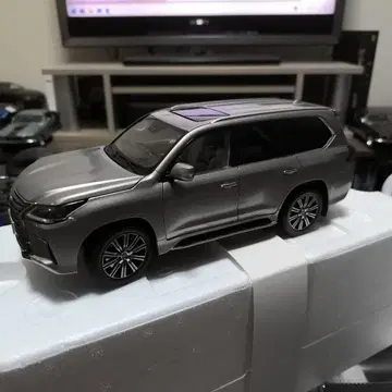 렉서스 LX 570 미니카 1/43