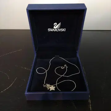 VMPD7-718-22 SWAROVSKI 별 모양 참 목걸이