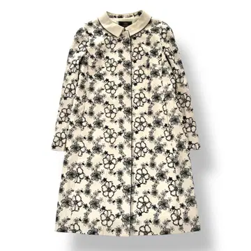 새상품급 TOCCA 자수 꽃무늬 스텐카라 코트 size 2 M 베이지