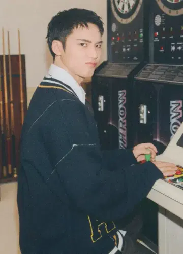 SEVENTEEN MINGYU 2025 HOLIDAY 44