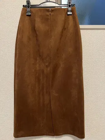 롱 스커트 스웨이드 브라운 스커트
