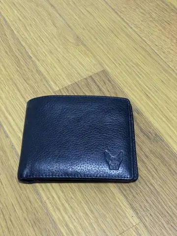 블랙 가죽 반지갑