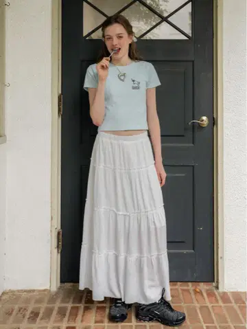 [새상품] GARDEN TIERED SKIRT 화이트