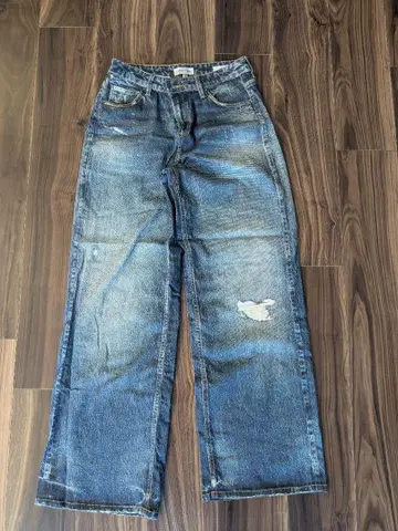 GUESS 데미지 가공 데님 여성 와이드 레그 사이즈 29