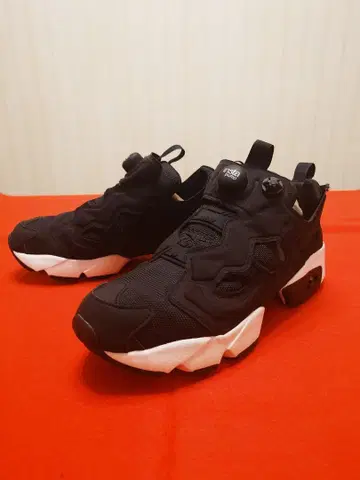 [새상품급] Reebok 인스타펌프 퓨리 OG (블랙 26cm)