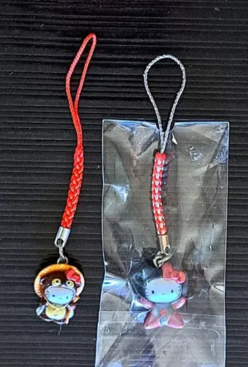 고토치 헬로키티 시가 시가라키 도자기 너구리 히다 사루보보