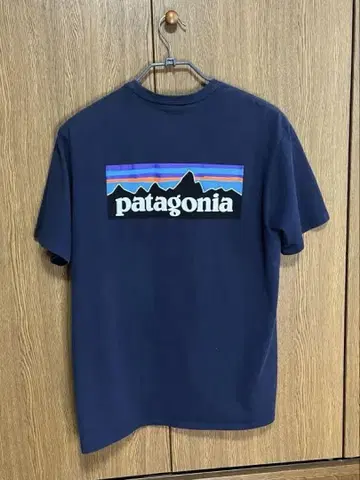 patagonia 네이비 티셔츠 M