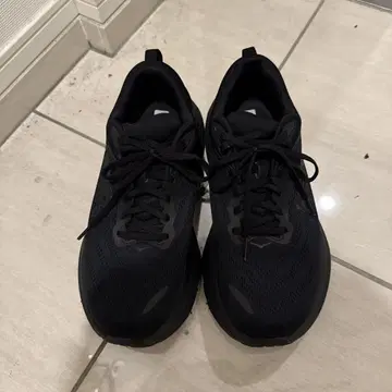 HOKA Bondi 8 블랙 러닝화