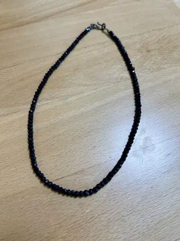 심플 블랙 비즈 목걸이