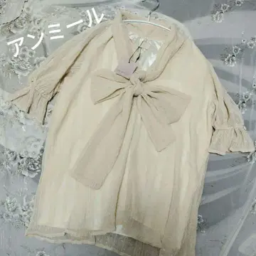 미사용 새상품 택 포함 앙미르 리본 시어 도트 반팔 블라우스 베이지