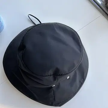 디노스 벨 모드 워셔블 발수 클로슈 블랙