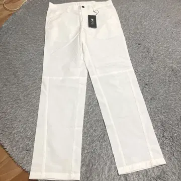 DESCENTE 화이트 골프 팬츠