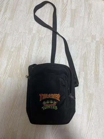 THRASHER TURTLES 숄더백
