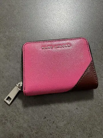 *새상품급* MARC JACOBS 핑크 브라운 카드 케이스