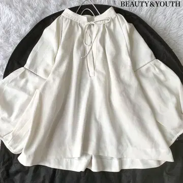 BEAUTY&YOUTH V넥 볼륨 슬리브 상의 24SS