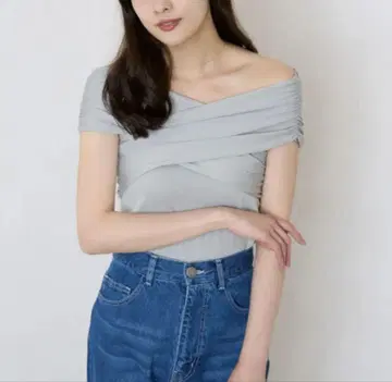 Her lip to*Ambient Knit Top