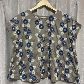 marble SUD EMB 나팔꽃 자수 블라우스 아사가오 플라워 꽃무늬