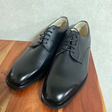 새상품 허시파피 블랙 가죽 신발 오츠카 제화 EEE