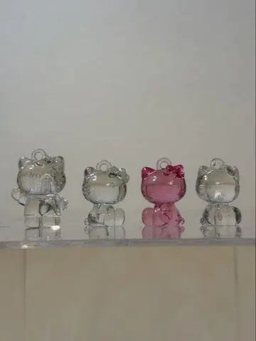 헬로키티 클리어 참 키링 산리오 마스코트