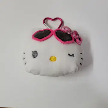 헬로키티 키링 파우치