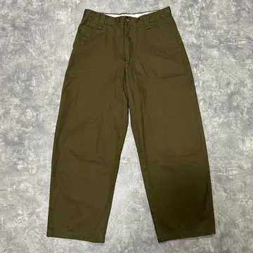 UNIQLO U 와이드 핏 치노 유니클로