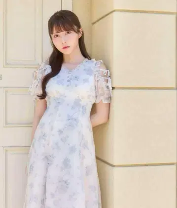 꽃무늬 프릴 플레어 OP