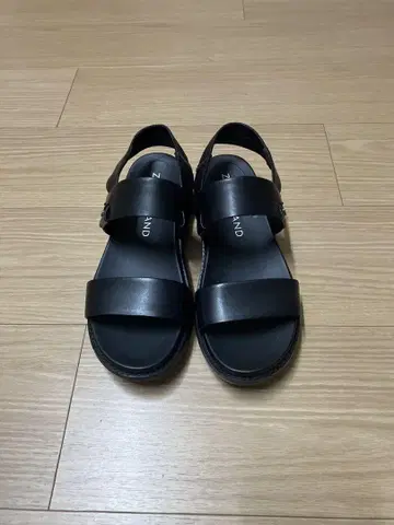 콜한 제로그랜드 샌들 24.5