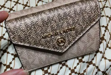 MICHAEL KORS 로즈 핑크골드 3단 폴더형 지갑