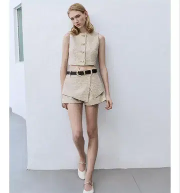 ZARA 텍스처 크롭 베스트