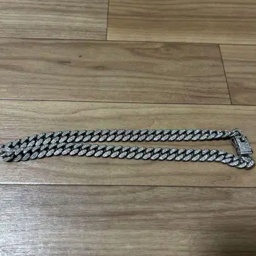 실버 다이아몬드풍 체인 목걸이