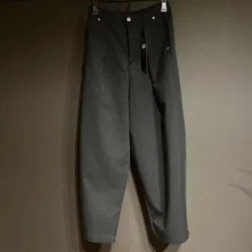 JEANASIS 지나시스 배럴 레그 볼륨 팬츠 블랙 M