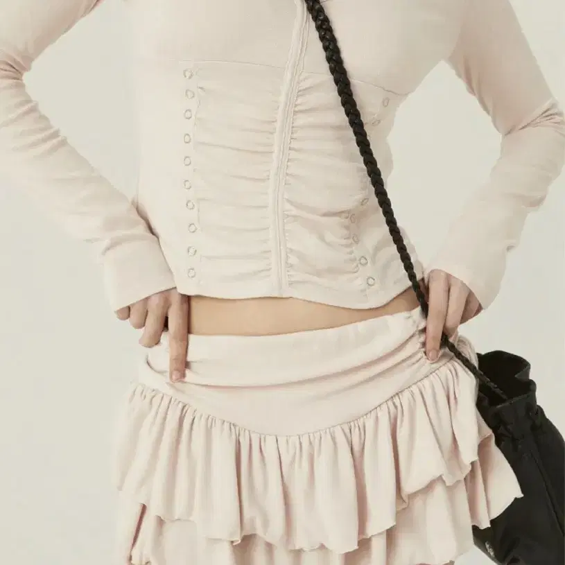 bonnae Graphic Top on Bunjang Global Site.