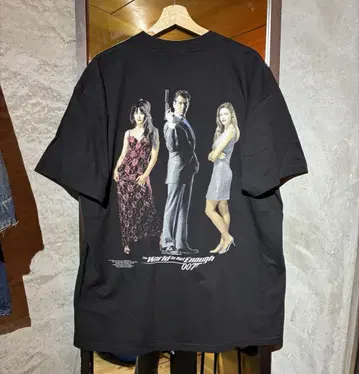 90's 007 'The World Is Not Enough' tee