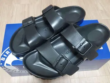 버켄스탁 애리조나 블랙 샌들 38