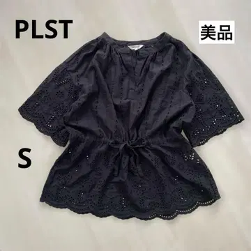 [ 새상품급 ] 플라스테 컷워크 레이스 자수 블라우스 PLST 블랙