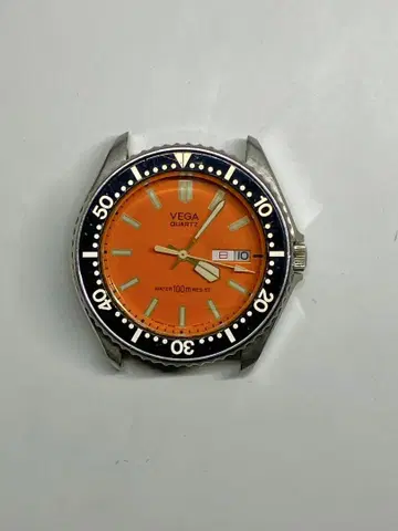 VEGA 쿼츠 오렌지 다이버 남성용 손목시계