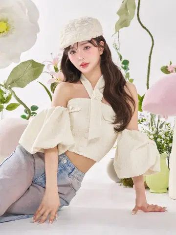 Darich 홀터넥 오프숄 트위드 상의 White