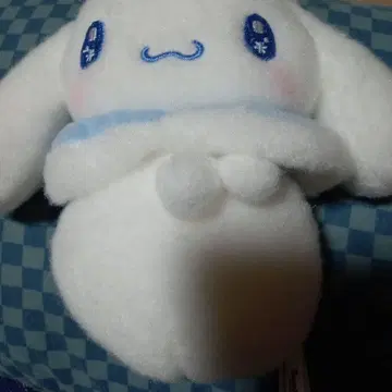시나몬 롤 인형